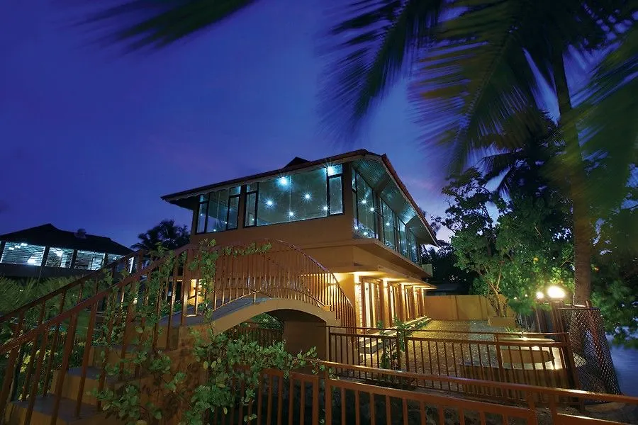 Resort Grand Ayur Island Hotel Perumbalam