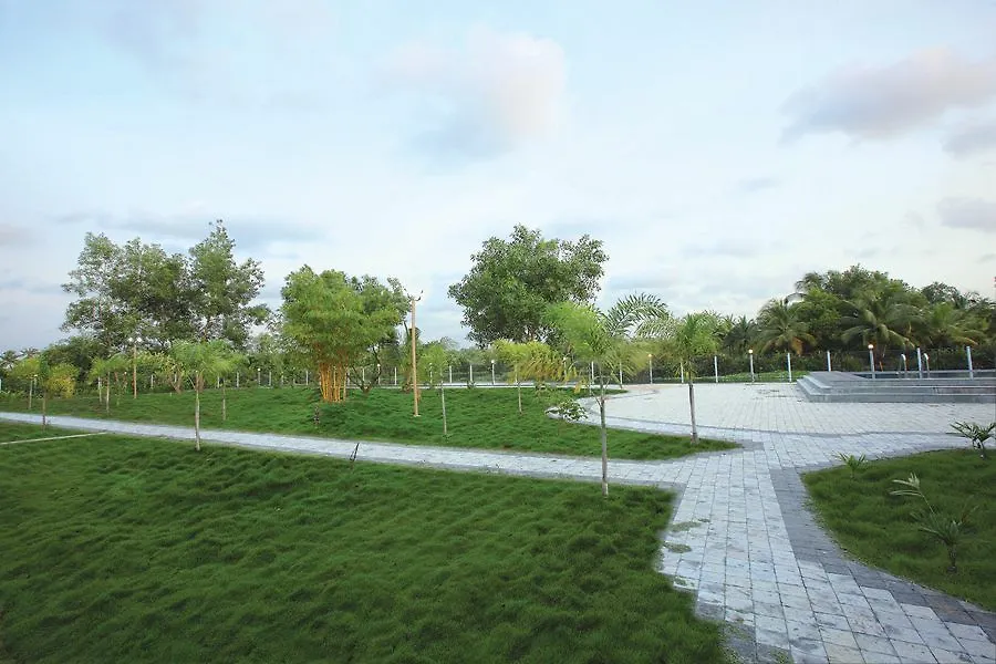 Grand Ayur Island Hotel Perumbalam Resort