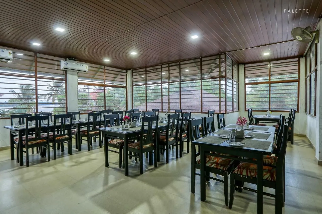 Grand Ayur Island Hotel Perumbalam India