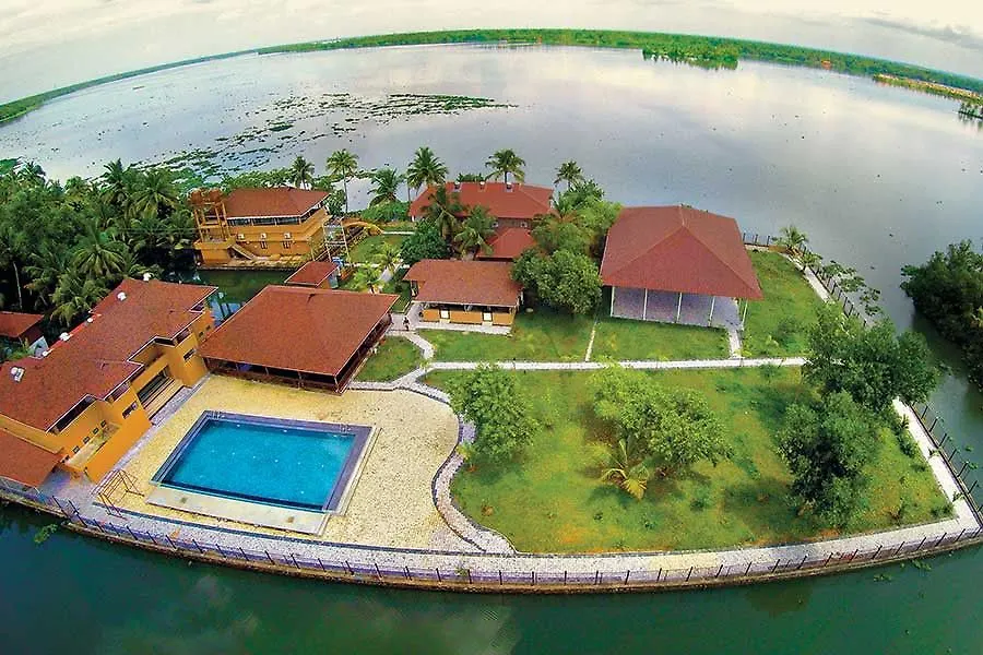 *** Resort Grand Ayur Island Hotel Perumbalam India